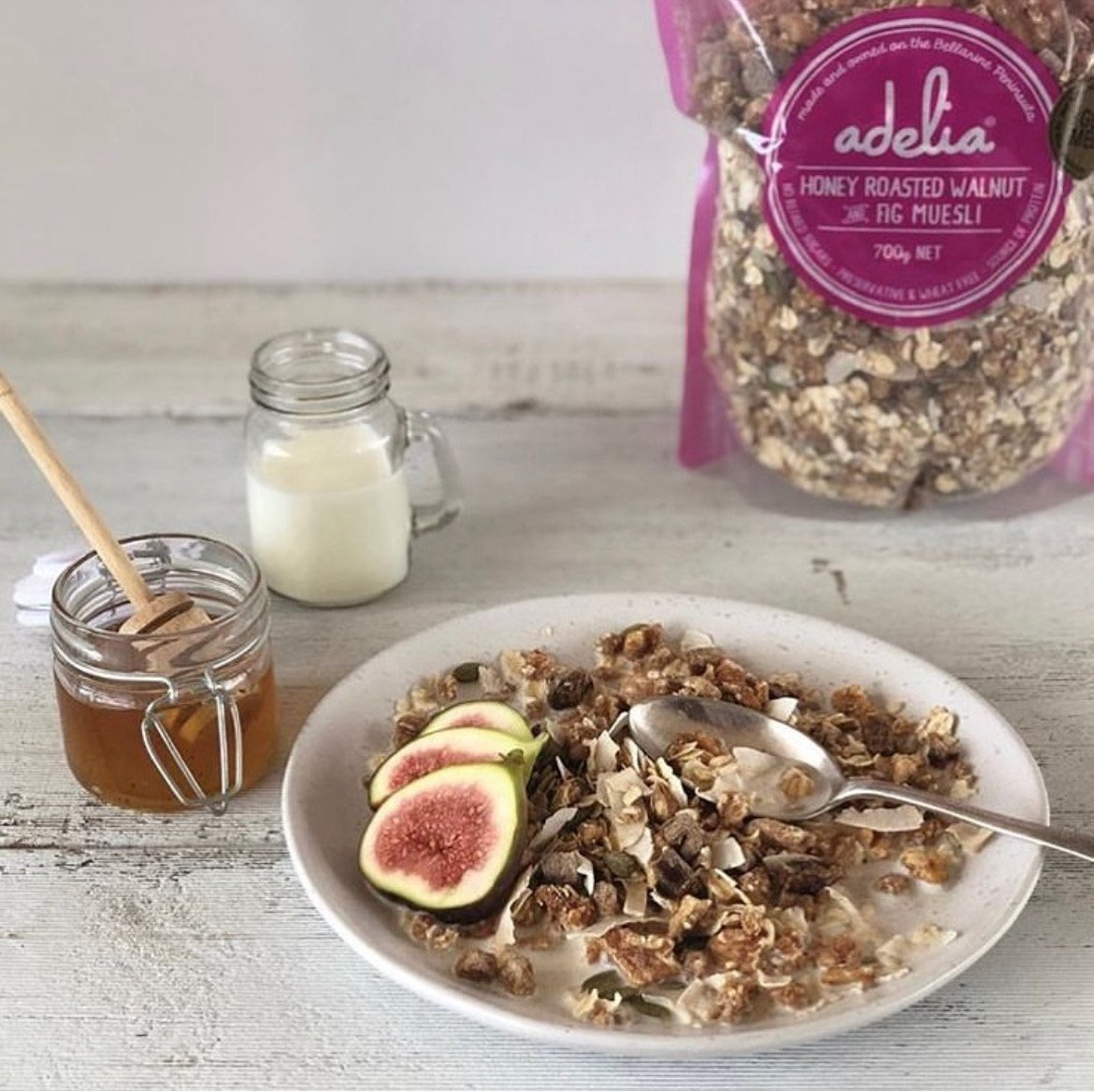 Adelia Honey Roasted Walnut and Fig Muesli 200g